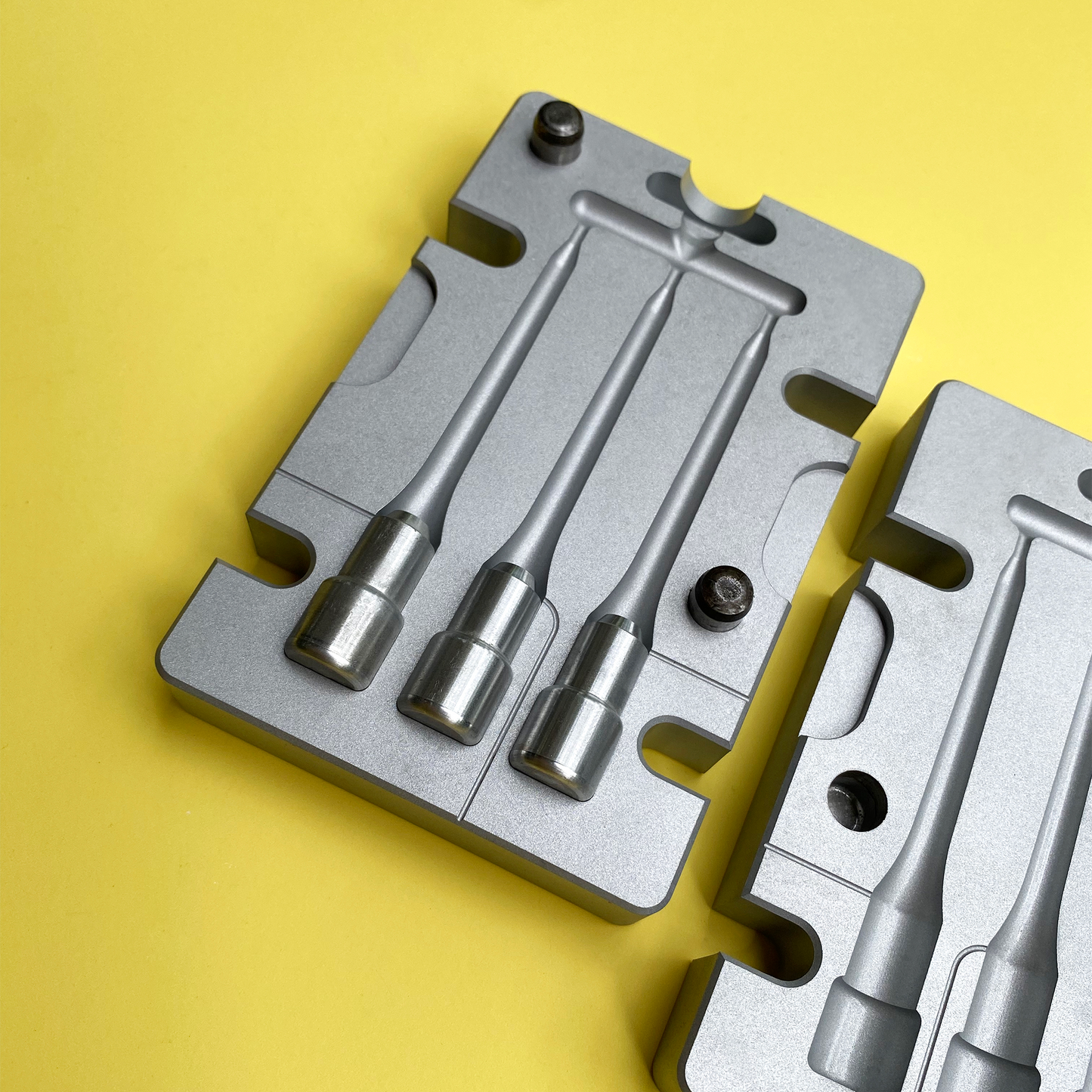 Golf tee mould for plastic recycling