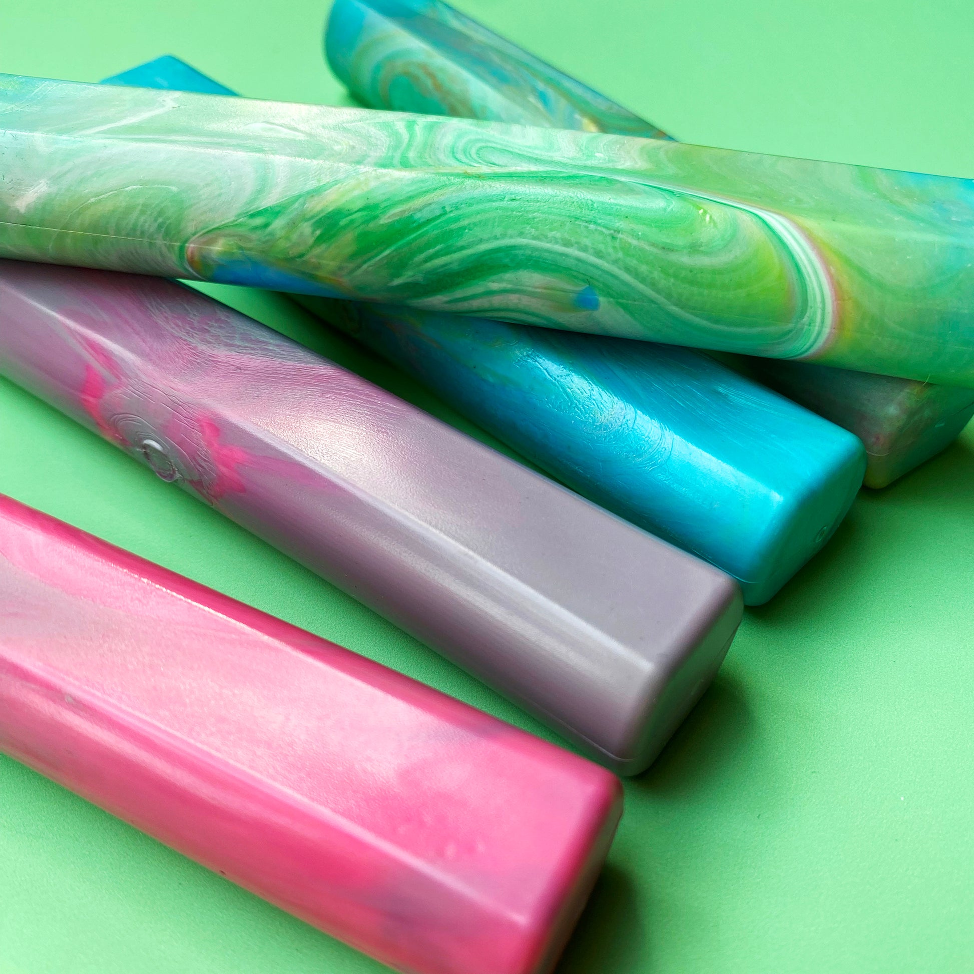 Create colourful pen blanks, turn using woodworking methods to create sustainable pens