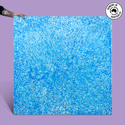 Large recycled plastic panels made from post-consumer waste