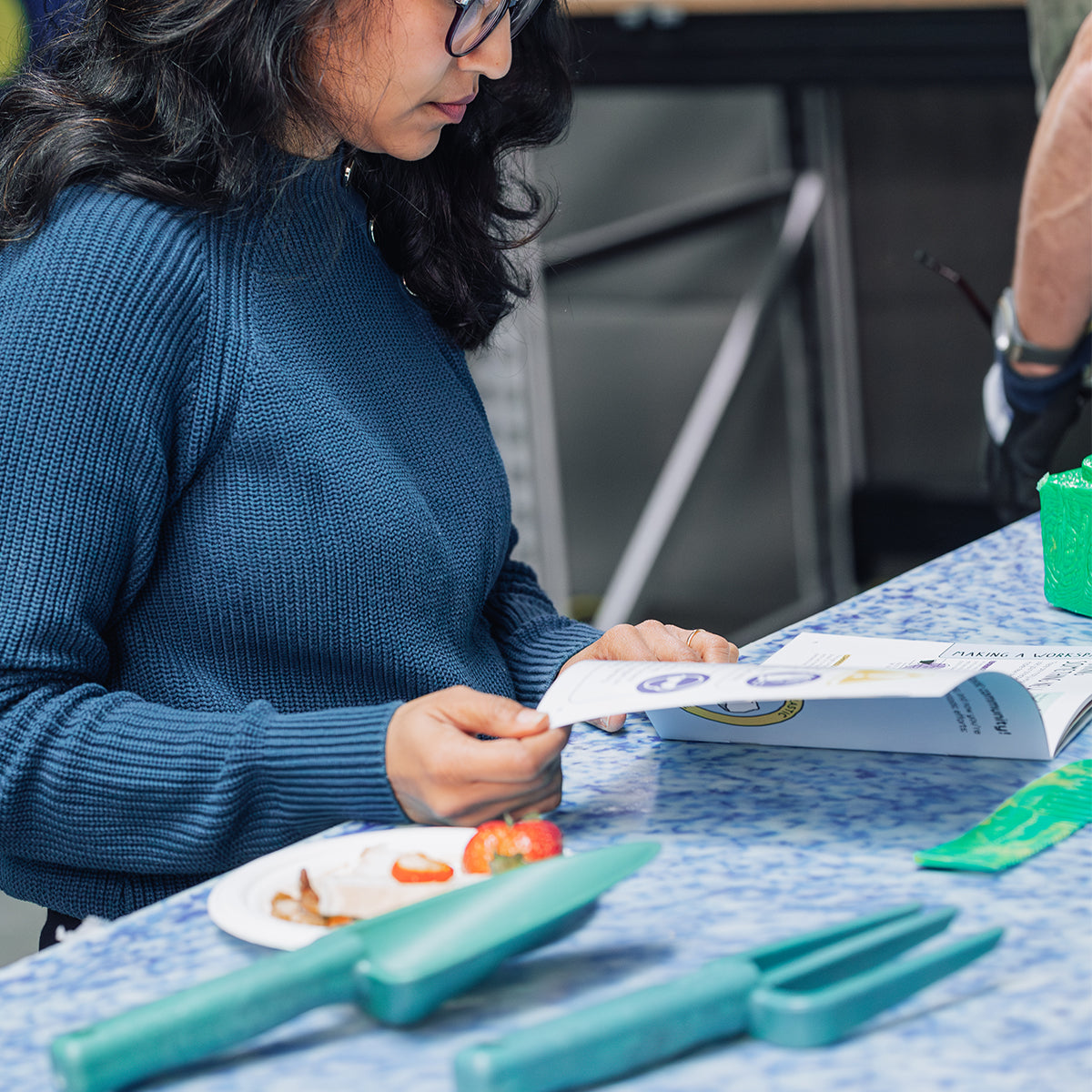 Book - Do-It-Yourself: Setting Up Your Precious Plastic Workspace