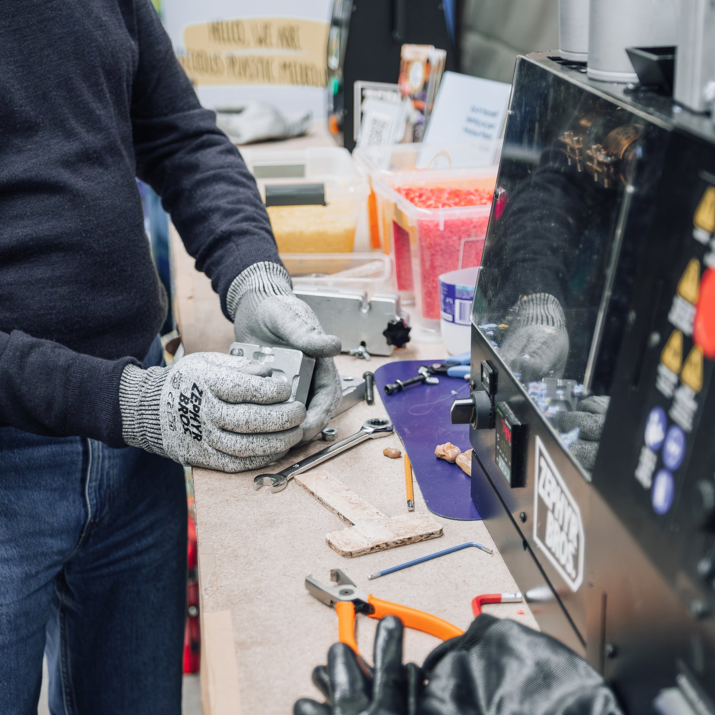 Equipment - Safety Gloves